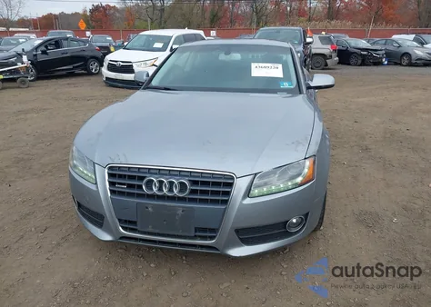 2011 Audi A5 2.0T Premium z USA, uszkodzony, nr VIN WAULFAFR0BA055775